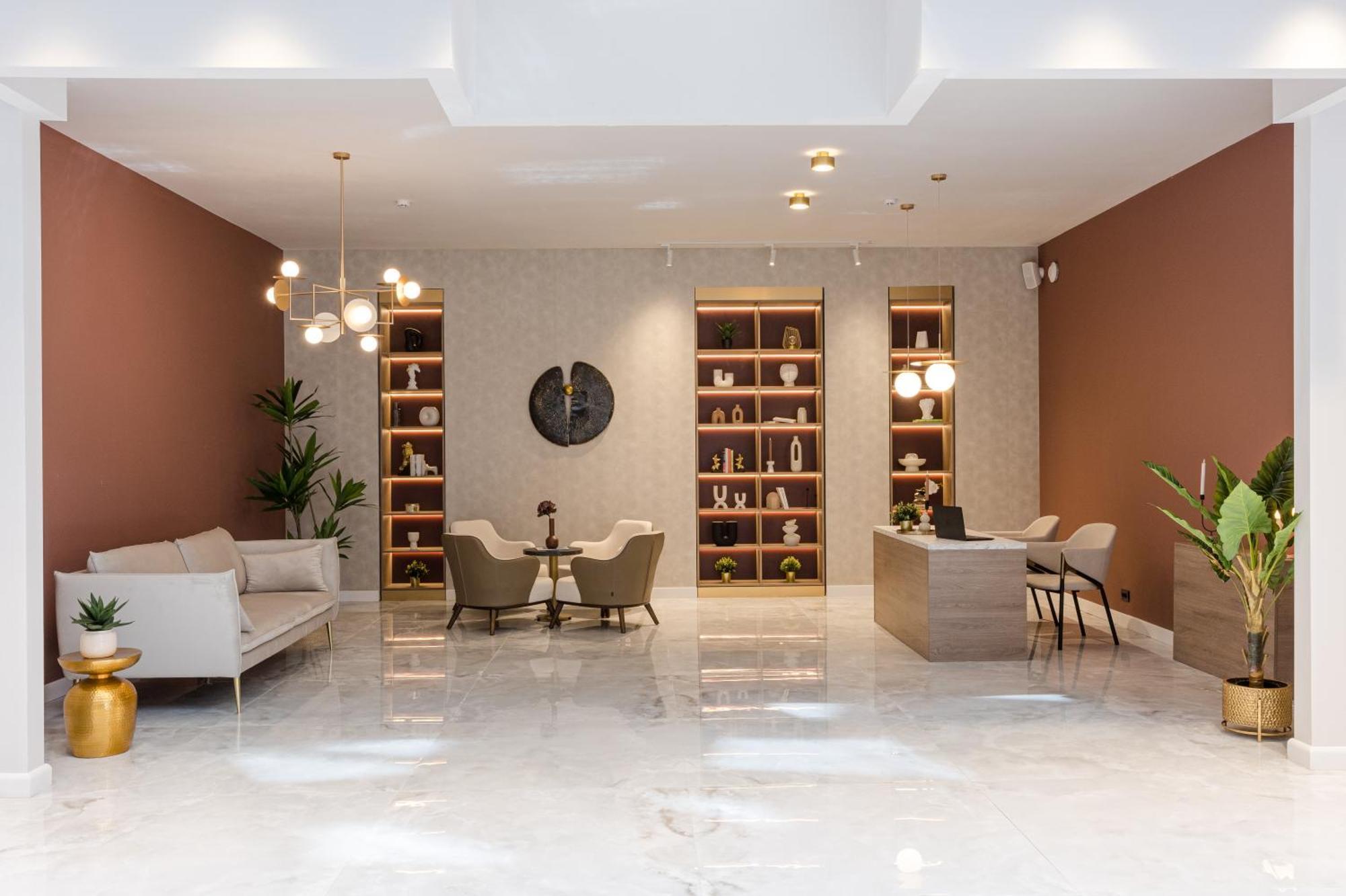 Ramada By Wyndham Bucharest Otopeni Airport Exterior foto